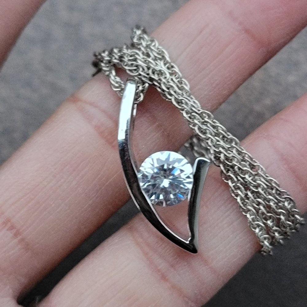 Solid 925 Sterling Silver Classy Elegant Modern D… - image 6